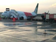 കനത്ത മഴ: റൺവേയിൽ വെള്ളം കയറി, കൊച്ചി വിമാനത്താവളം അടച്ചു