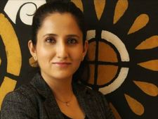 തുണി ഇസ്തിരിയിട്ടാല്‍ പൊള്ളുന്ന ലാഭം, മാസം 10 ലക്ഷം രൂപ വരെ വരുമാനവുമായി മലയാളി സംരംഭക