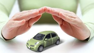 കാർ ഇൻഷുറൻസ് വാങ്ങാൻ ഒരുങ്ങുകയാണോ? ഈ കാര്യങ്ങൾ തീർച്ചയായും ശ്രദ്ധിക്കുക