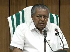 കേരളത്തിൽ എല്ലാവർക്കും ഒരു മാസത്തേക്ക് സൗജന്യ ഭക്ഷ്യധാന്യങ്ങള്‍, പെൻഷൻ ഇല്ലാത്തവർക്ക് ധനസഹാ