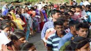 കൊവിഡ് 19 പ്രതിസന്ധി: ജോലിയില്‍ നിന്ന് പുറത്താക്കപ്പെടുന്നവരില്‍ കരാര്‍ ജീവനക്കാര്‍ മുന്‍നിര�