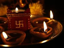 ദീപാവലിയ്ക്ക് നിക്ഷേപം നടത്താൻ പറ്റിയ ഏറ്റവും മികച്ച ഓഹരികൾ ഇതാ.. 