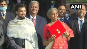 കേന്ദ്ര ബജറ്റ് 2021: ബജറ്റ് പെട്ടിയും ബഹി ഖാട്ടയും ഉപേക്ഷിച്ച് ധനമന്ത്രി, ഇത്തവണ ബജറ്റ് ടാബ്‍ലെറ്റിൽ