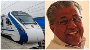  സിൽവർ ലൈൻ നാടിന് മാറ്റമുണ്ടാക്കുന്ന പദ്ധതി; ടൂറിസം മേഖലയ്ക്ക് വ്യവസായ പദവി പരിശോധിക്കുമെന്നും മുഖ്യമന്ത്രി