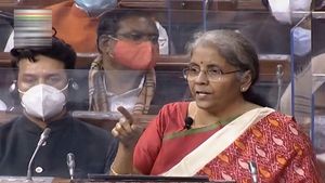 ഇന്‍ഷുറന്‍സ് മേഖലയില്‍ വിദേശ നിക്ഷേപം ഉയര്‍ത്തി; ബില്ല് ലോക്‌സഭയും പാസാക്കി