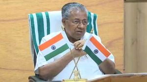 കുടുംബശ്രീയുടെ 19,500 എഡിഎസുകള്‍ക്ക് ഒരു ലക്ഷം വീതം റിവോള്‍വിങ് ഫണ്ട്,  ലോക്ഡൗൺ ആശ്വാസ നടപടികൾ