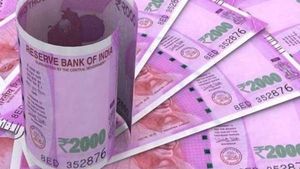 15,000 രൂപ എസ്‌ഐപി നിക്ഷേപത്തിലൂടെ നേടാം 74 ലക്ഷം!