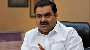 കാശെറിഞ്ഞ് അദാനി, ഓഹരികളില്‍ വന്‍കുതിപ്പ് — പുരികം ചുളിച്ച് സിമന്റ് കമ്പനികള്‍, തകര്‍ച്ച