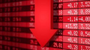 അള്‍ട്രാടെക്കിന്റെ നീക്കം അദാനിക്ക് തടയിടാനോ! സിമന്റ് ഓഹരികളില്‍ കൂട്ടത്തകര്‍ച്ച; ഇനിയെന്ത്?