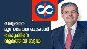 കടം വാങ്ങി ടാറ്റയ്ക്ക് വായ്പ നല്‍കി; കൈ നനയാതെ 4% ലാഭം; ഉദയ് കൊട്ടക് ബിസിനസ് തുടങ്ങിയത് ഇങ്ങനെ