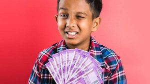 മാസ നിക്ഷേപം മൂന്ന് ഇടത്തേക്കായി മാറ്റാം; മക്കളുടെ ഭാവിക്ക് നേടാം 75 ലക്ഷം; കോമ്പിനേഷനുകൾ നോക്കാം