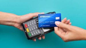 ആദ്യ ക്രെ‍ഡിറ്റ് കാർഡ് ലഭിക്കാൻ ഏത് ബാങ്കിൽ അപേക്ഷിക്കണം; തുടക്കകാരന്റെ സംശയങ്ങൾക്ക് ഉത്തരമിതാ