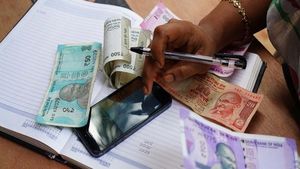 ഒറ്റത്തവണ നിക്ഷേപത്തിൽ മാസ വരുമാനം; 10 ലക്ഷം നിക്ഷേപിക്കാനുണ്ടോ? 20,000 രൂപ പെൻഷൻ ഉറപ്പിക്കാം; പദ്ധതിയിതാ