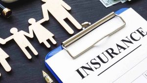 അപകടം പതിയിരിപ്പുണ്ട്, പോളിസി എടുക്കുമ്പോൾ ഈ കാര്യങ്ങൾ ശ്രദ്ധിക്കൂ 