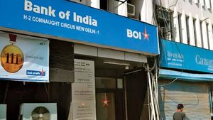 സ്ത്രീകൾക്ക് നേടാം 1 കോടി രൂപയുടെ അപകട ഇൻഷുറൻസ്, വായ്പകൾക്ക് പ്രത്യേക പലിശ നിരക്കും, ഈ പദ്ധതിയിൽ ചേരൂ