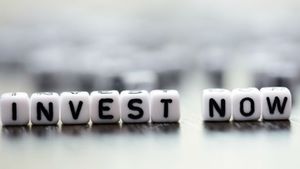 നിക്ഷേപത്തിന് റെക്കോർഡ് പലിശ നേടാൻ ഇവിടെ നിക്ഷേപിക്കൂ, ഇനി എന്തിന് കാത്തിരിക്കണം, വിശദമായി വായിക്കാം