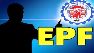പ്രതിമാസ ശമ്പളം 25,000 അല്ലെങ്കിൽ 30,000 ആണോ? റിട്ടയർമെന്റ് സമയത്ത് കിട്ടുന്ന ഇപിഎഫ് തുക അറിയാം