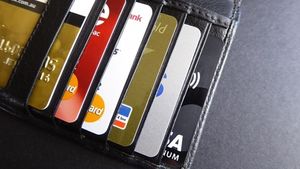 ക്രെഡിറ്റ്, ഡെബിറ്റ് കാർഡുകളിലെ സിവിവി നമ്പർ എന്താണ്? അത് സുരക്ഷിതത്വം ഉറപ്പാക്കുന്നതെങ്ങനെ?