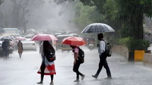 ബംഗാൾ ഉൾക്കടലിൽ പുതിയ ചുഴലിക്കാറ്റ്, കേരളത്തിൽ ഒറ്റപ്പെട്ട മഴയ്ക്ക് സാധ്യത, ജാഗ്രത