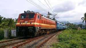 ശബരിമല യാത്ര ഇനി കഠിനമാവില്ല; തിരക്ക് കുറയ്ക്കാൻ 10 പ്രത്യേക ട്രെയിനുകൾ പ്രഖ്യാപിച്ച് റെയിൽവേ