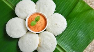 ഒരു ഇഡ്ഡലിക്ക് 100 രൂപ, നാലെണ്ണത്തിന് 50; ബെംഗളൂരുവിലെ 'ഇഡ്ഡലി കണക്ക്' കണ്ട് അന്തംവിട്ട് സോഷ്യൽ മീഡിയ