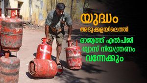 രാജ്യത്ത് എൽപിജി സിലിണ്ടർ ക്ഷാമം രൂക്ഷം, കരുതൽ നടപടികളുമായി കേന്ദ്രം, സിലിണ്ടർ പൂഴ്ത്തി വെക്കാൻ സമ്മതിക്കില്ല