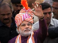 ரூ4 ஆயிரம் கோடியில் குஜராத்தில் தொழிற்சாலை- மோடியிடம் நேரில் தெரிவித்தார் சுசுகி