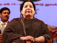 மகளிர் சுயஉதவிக் குழுக்களின் பொருட்களை விற்க மாநில வழங்கல், விற்பனை சங்கம்: ஜெயலலிதா உத்தரவு