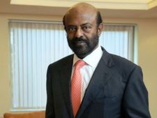 கல்வி மேம்பாட்டுக்காக ரூ.3,000 கோடி முதலீடு செய்கிறார் ஹெச்சிஎல் நிறுவனர் ஷிவ் நாடார்!!