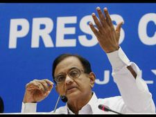 இந்தியாவின் நிதி நெருக்கடியை சமாளிக்க ரூ.6 லட்சம் கோடி தேவை!!