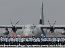 ரூ.25,000 கோடி மதிப்பிலான பாதுகாப்புத் துறை திட்டங்களுக்கு ஒப்புதல்!