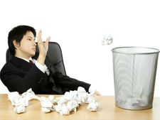 வேலை இல்லாமல் “பெஞ்ச்”-இல் இருந்தாலும் சிறந்த பணியாளர்களாக இருக்க 5 வழிகள்..!