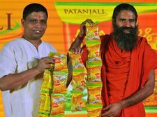 பதஞ்சலி நிறுவனத்தை அடக்கியாளும் ‘ஆச்சர்யா பாலகிருஷ்னா’.. யார் இவர்..?