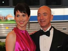 பில் கேட்ஸ் உடன் போட்டிபோட்டால் இதெல்லாம் செய்ய வேண்டுமா..? 