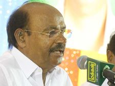 ஜிஎஸ்டி-ல் பீடி, சிகரெட் வரியை உயர்த்த வேண்டும், தங்கத்தை அல்ல ராமதாஸ்! 