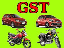 ஜூலை1 முதல் விலை குறையும் கார், பைக்-இன் முழுமையான விலை பட்டியல்.. ஆனால்..?