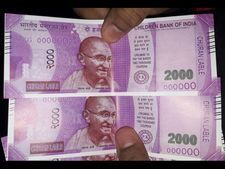 2000 ரூபாய் நோட்டு: செப்டம்பர் 30க்குள் மாற்றிக்கொள்ளுங்கள்.. தினசரி லிமிட் எவ்வளவு..? #RBI