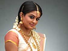 சென்னையில் இன்று தங்கம் விலை சவரனுக்கு 56 ரூபாய் உயர்ந்தது..! 