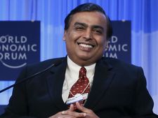 9 வருட உயர்வில் ரிலையன்ஸ் பங்குகள்.. முகேஷ் அம்பானி கொண்டாட்டம்..!