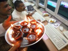 தீபாவளி சிறப்பாக வர இருக்கும் ‘முகூர்த் டிரேடிங்’ எந்தப் பங்குகளை எல்லாம் வாங்கலாம்! 