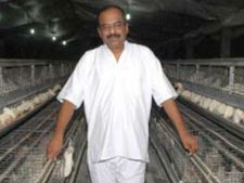 கோழிக்கறியில் முதலீடு..ரூ.5000-ல் இருந்து 5500 கோடியாக மாற்றிய சவுந்தரராஜன்..யார் இவர்?