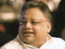 ரூ.2.5 லட்சம் கொடுத்து நீதியை விலைக்கு வாங்கிய rakesh jhunjhunwala ஆமா பணத் திமிரு தான்யா என்ன இப்ப?