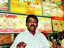10வது மட்டுமே படித்த பிரேம்-இன் சொத்து மதிப்பு 40 கோடி ரூபாய்.. யார் இவர்? 