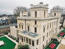 உலகின் காஸ்ட்லியான வீடு பட்டியலில் முதன் முறையாக இந்தியர் வீடும் இடம்பெற்றுள்ளது.. யார் அவர்? 