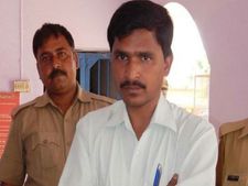 வங்கி மோசடி கேள்விப்பட்டிருக்கோம்.. ஆன இங்க வங்கியே மோசடி..! 