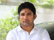 யார் இந்த விவேக் ஜெயராமன்..? 
