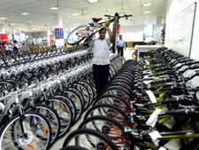 ரூ. 1,999-க்கு குறைந்த விலை சைக்கிள்.. ஹீரோ அதிரடி..! 
