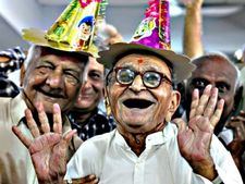 மூத்த குடிமக்களுக்கான சிறந்த முதலீட்டு திட்டங்கள்..! 