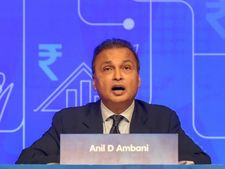 “என்னோட கம்பெனி திவால் ஆயிருச்சுங்க, கடங்காரங்களுக்கு கொடுக்க காசு இல்ல” கதறும் அம்பானி..? 