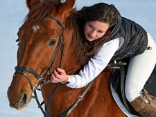 குதிரைச் சாண அண்ணாசிப் பழம் 90,000 ரூபாயா..? அப்படி என்ன இருக்கு..! 